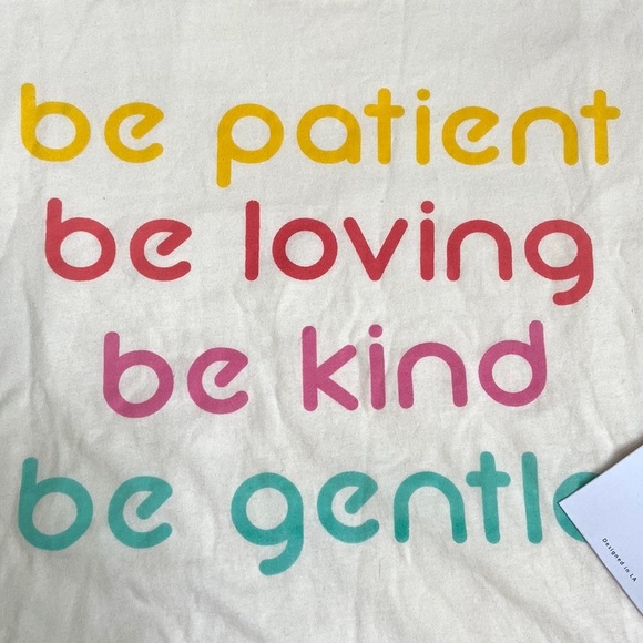 NWT Sweet Soul Clothing Be Patient Be Kind Graphic Tee - Picture 8 of 9